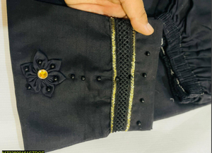 Women stitched cotton capri