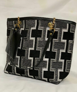 Women's raxine hand bag