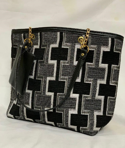 Women's raxine hand bag