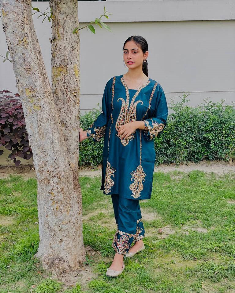2 PCs cotton embroidered suit